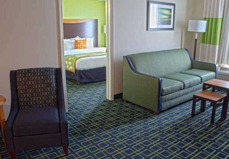 Fairfield Inn & Suites By Marriott Charleston Airport/Convention Center North Charleston Exterior foto