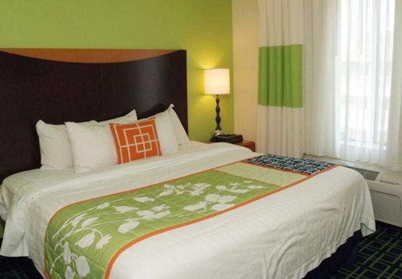 Fairfield Inn & Suites By Marriott Charleston Airport/Convention Center North Charleston Habitación foto